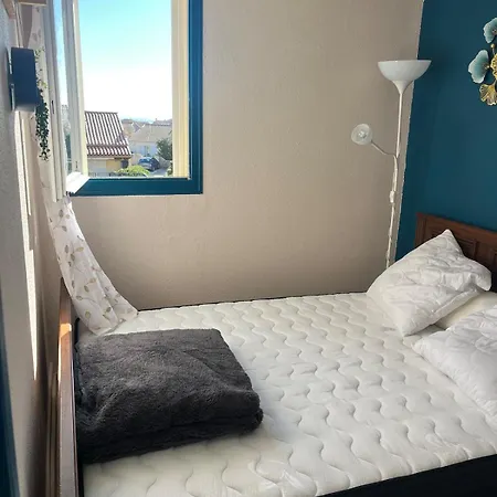 Apartament 2 Bedroom Apartment, Sleeps 4 *